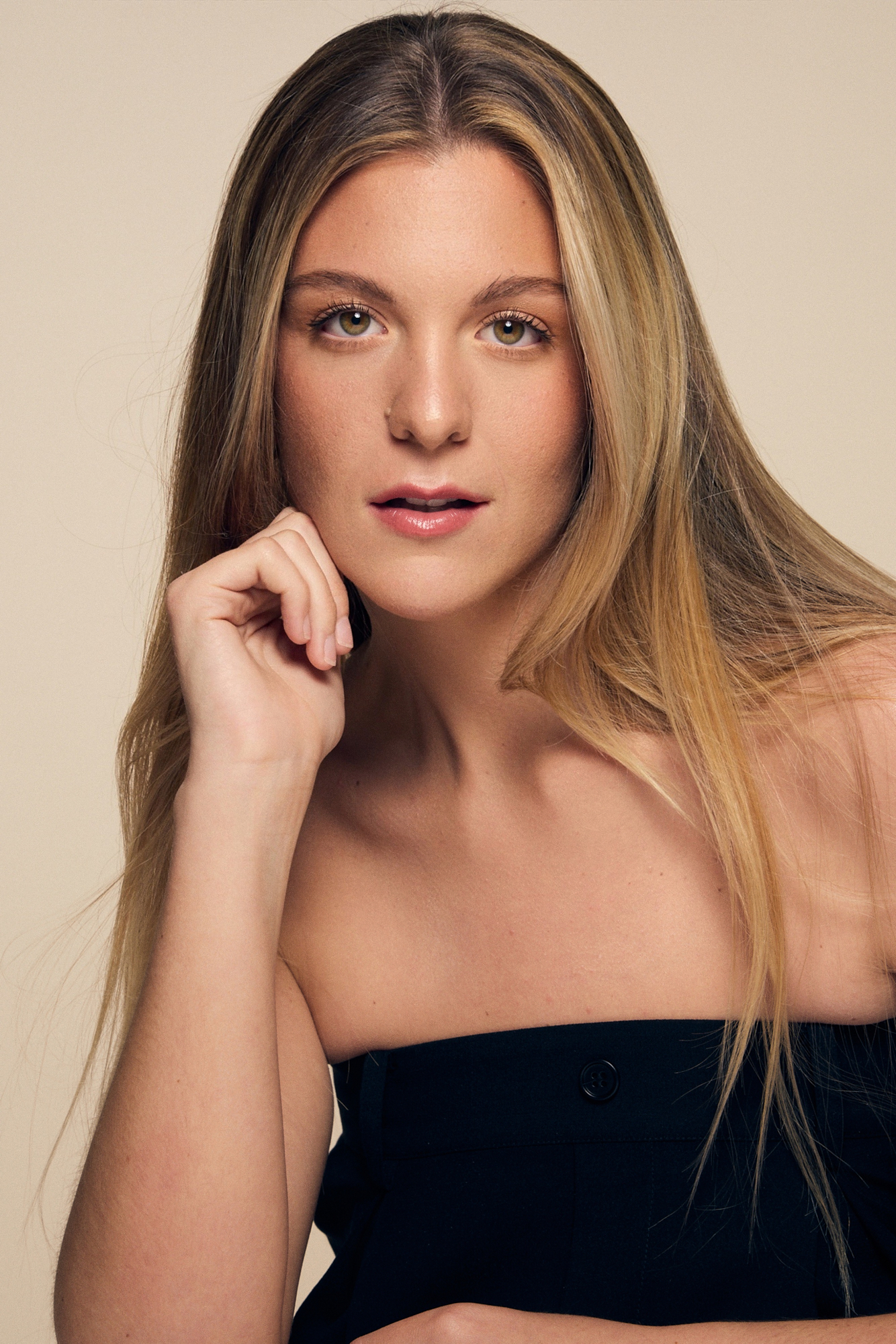 Ophélie Pallares, modèle professionnelle